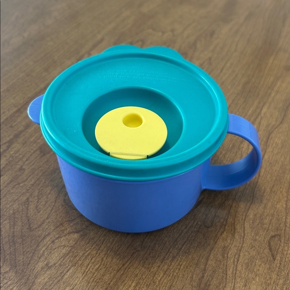 Tupperware Other - Tupperware Crystal Wave Soup Mug